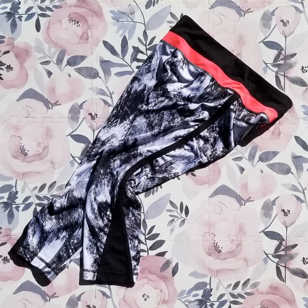 Active Life 90 Degrees by Reflex Capri Leggings Yoga Size M
